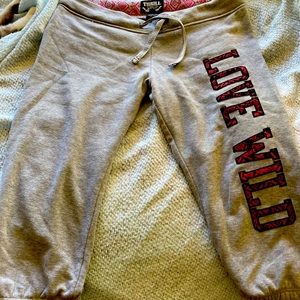 XL Capri Heather Gray Sweats “Love Wild”